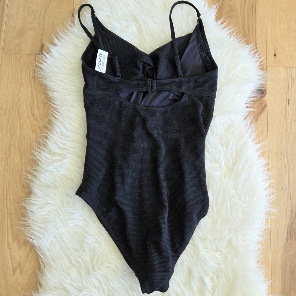 NWT Old Navy Twist Front Nursing Swimsuit - Picture 9 of 10